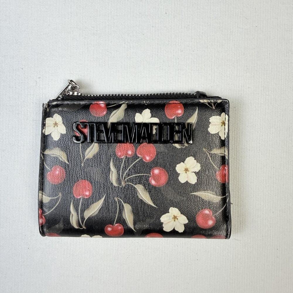 Steve Madden Cherry Blossom FloralPrint Bifold Wallet Black
